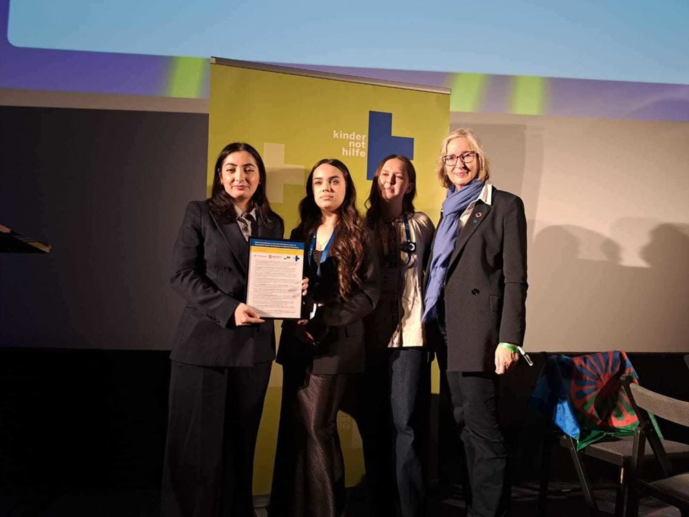 Café Kyiv am 23.02.26 in Berlin; Panel mit Reem Alabali Radovan, 2 jungen Ukrainerinnen und Katrin Weidemann (Quelle: Frank Mischo/Kindernothilfe) Café Kyiv am 23.02.26 in Berlin; Panel mit Reem Alabali Radovan, 2 jungen Ukrainerinnen und Katrin Weidemann (Quelle: Frank Mischo/Kindernothilfe)