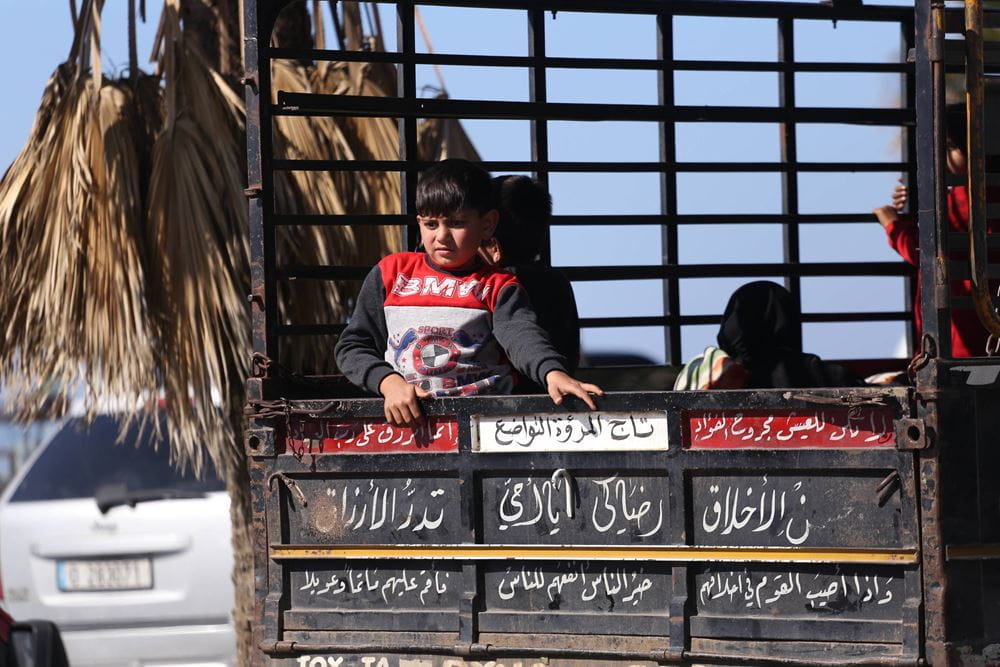 Massenflucht im Libanon nach Israels Luftangriffen (Quelle: IMAGO /Anadolu Agency) Massenflucht im Libanon nach Israels Luftangriffen (Quelle: IMAGO /Anadolu Agency)