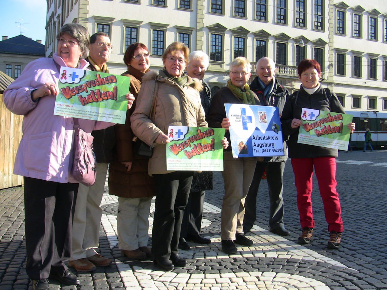 Gruppenfoto des Arbeitskreises Augsburg auf einem Aktionstags