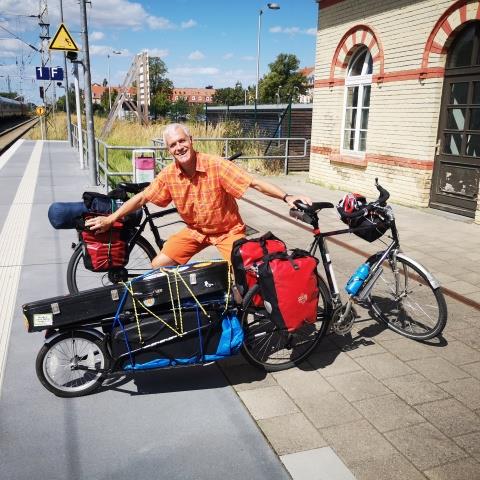 Mit dem Fahrrad und Instrumenten auf Ostseetour Mit dem Fahrrad und Instrumenten auf Ostseetour