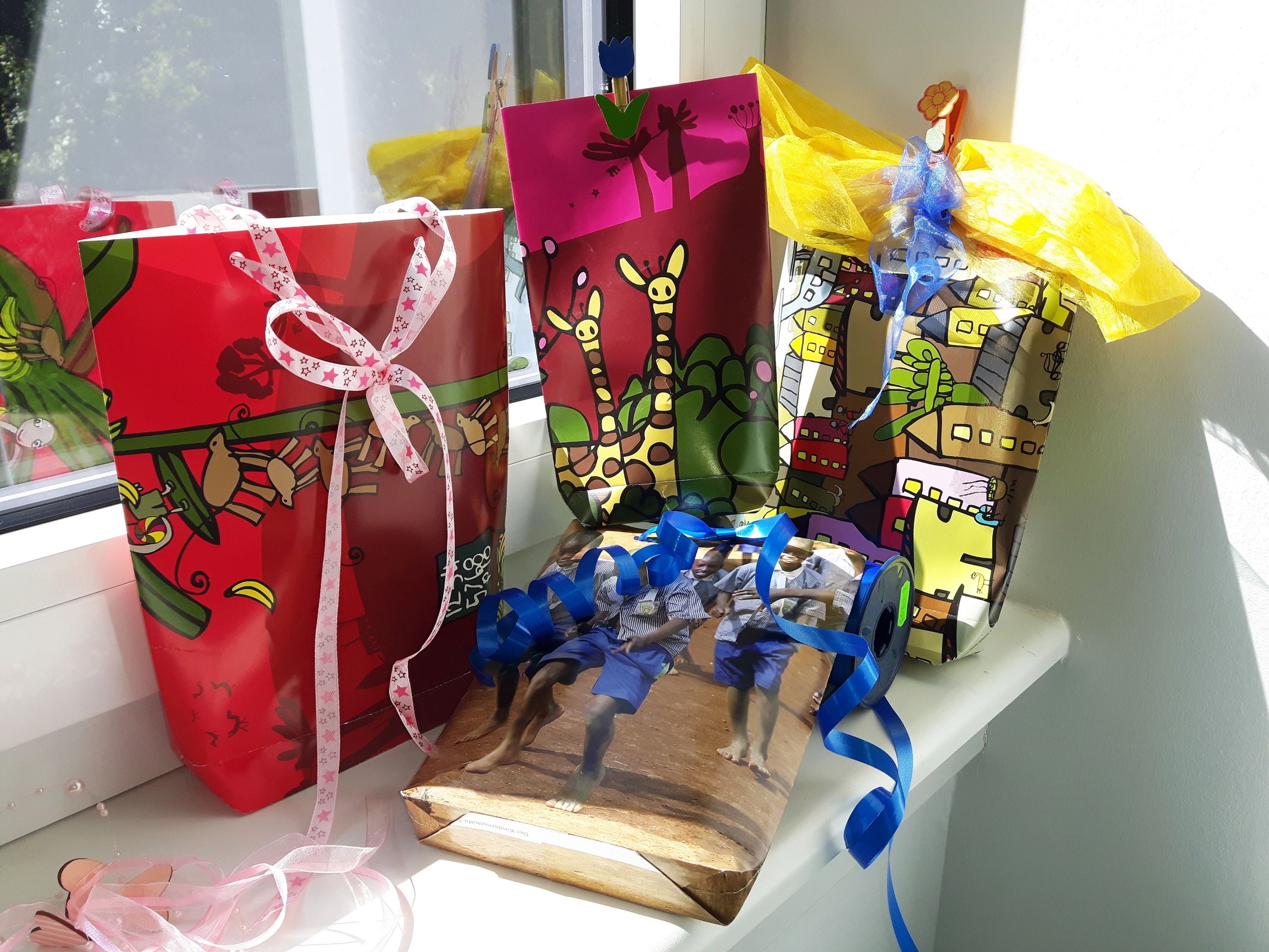 Selbst gebastelte Geschenktueten (Quelle: Gunhild Aiyub)