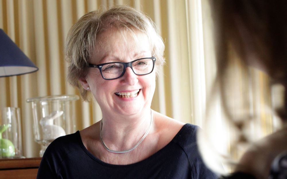 Annemarie Römer im Gespräch mit Gunhild Aiyub (Quelle: Ralf Krämer) Annemarie Römer im Gespräch mit Sarah Plate (Quelle: Ralf Krämer)