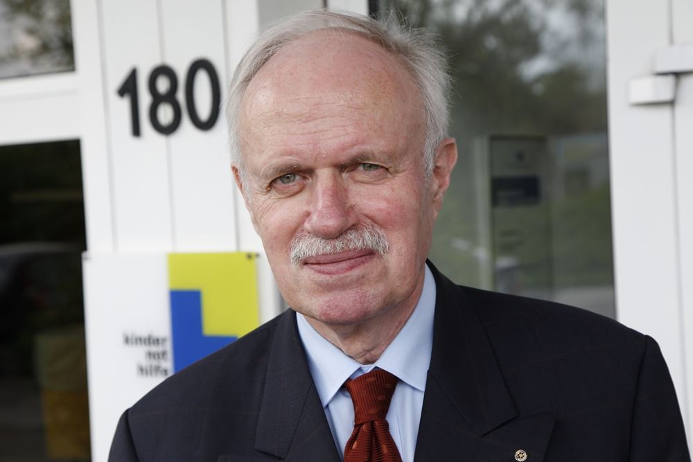 Stifter Jürgen Weerth Stifter Jürgen Weerth