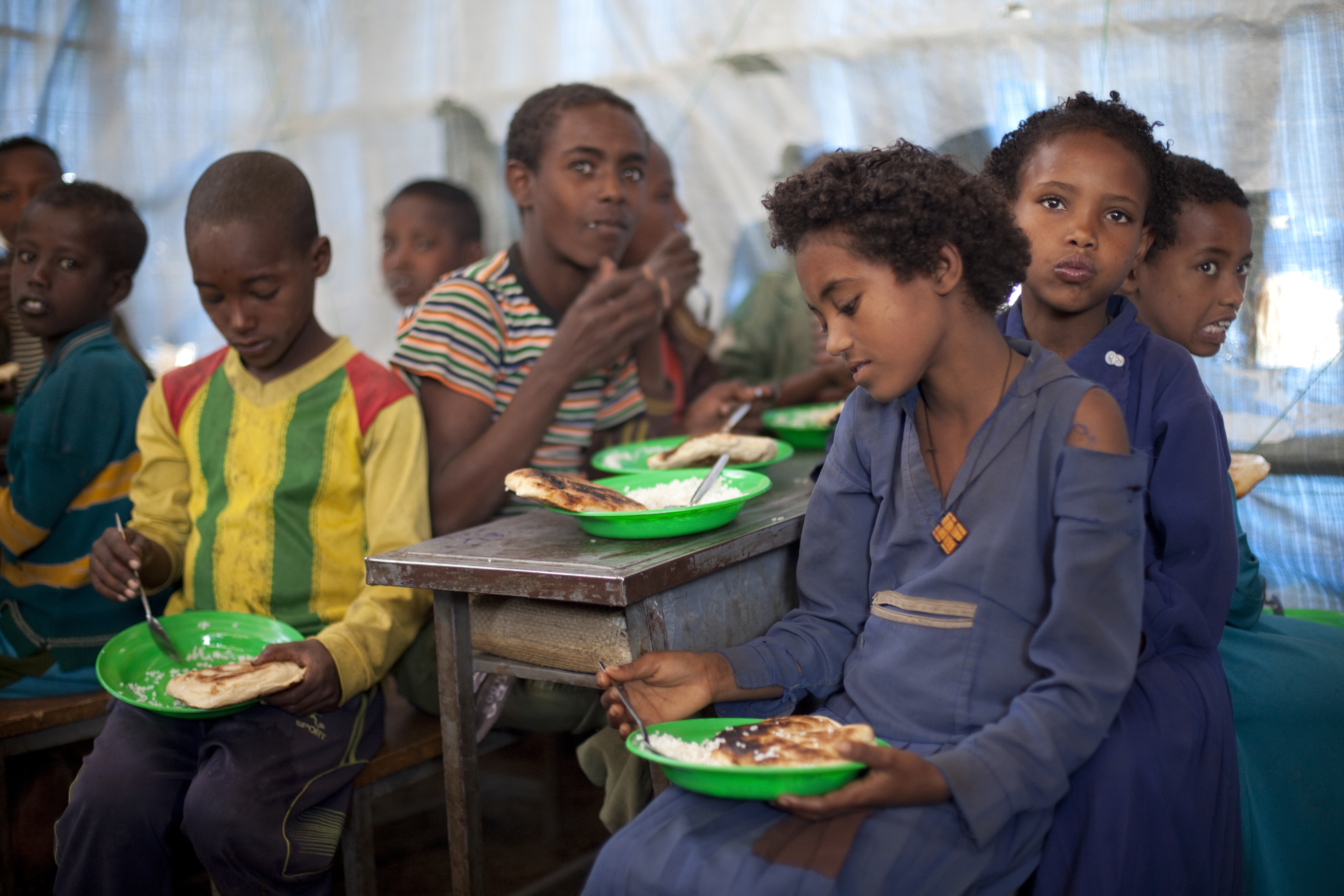 Speisung während einer Dürre in Äthiopien (Quelle: Frank Rothe)