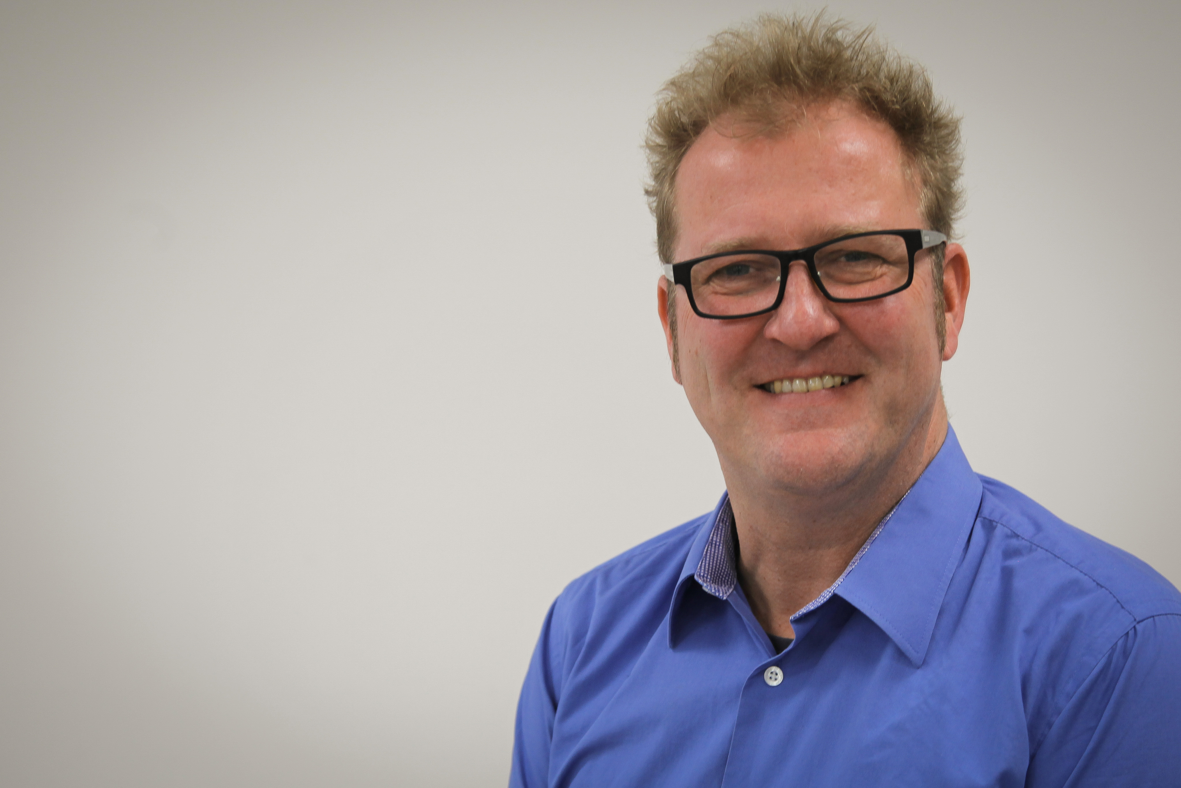 Portraitfoto von Kindernothilfe-Mitarbeiter Jörg Lichtenberg (Quelle: Ludwig Grunewald). Portraitfoto von Kindernothilfe-Mitarbeiter Jörg Lichtenberg (Quelle: Ludwig Grunewald).