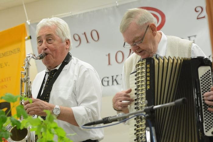 Musiker der Oldieband "Montis" in Bad Oeynhausen Musiker der Oldieband "Montis" in Bad Oeynhausen